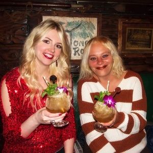 Meet your Posher, Carrie